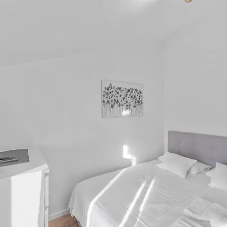 Petrina Apartment Sveti Filip i Jakov