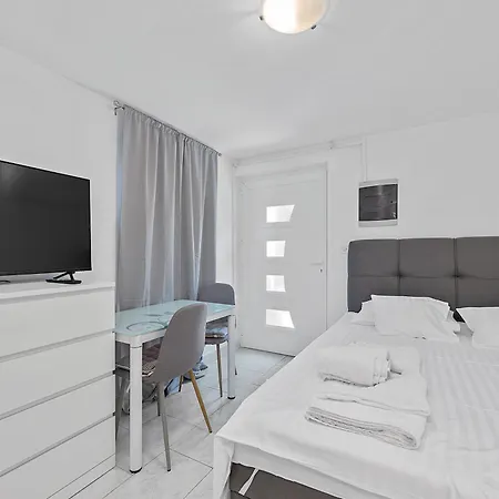 Apartment Petrina *
